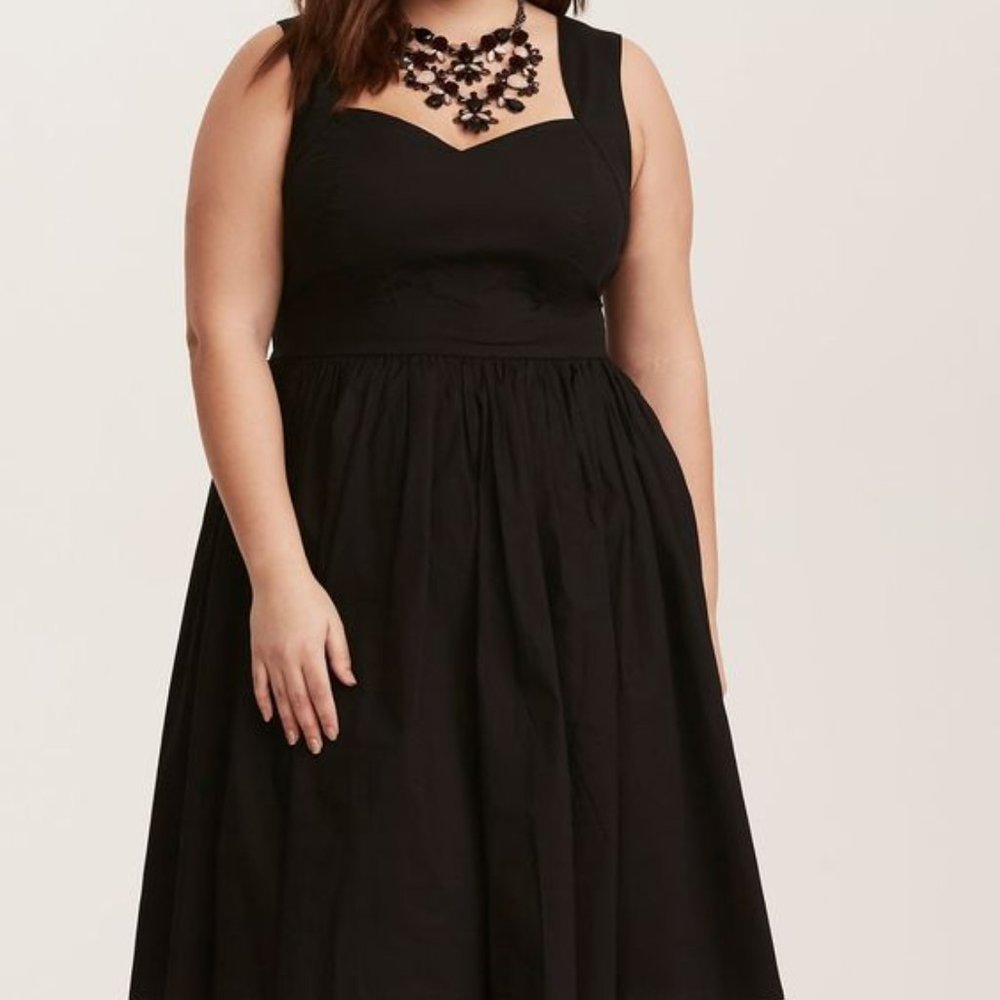 1X - Torrid Black poplin Sweetheart flared Dress